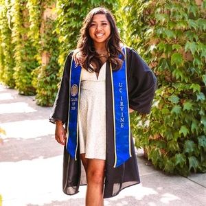 Meet your Posher, Caitlin